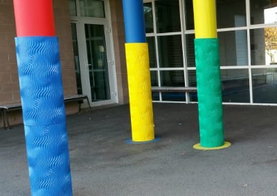 Potoron dans une cour de récré